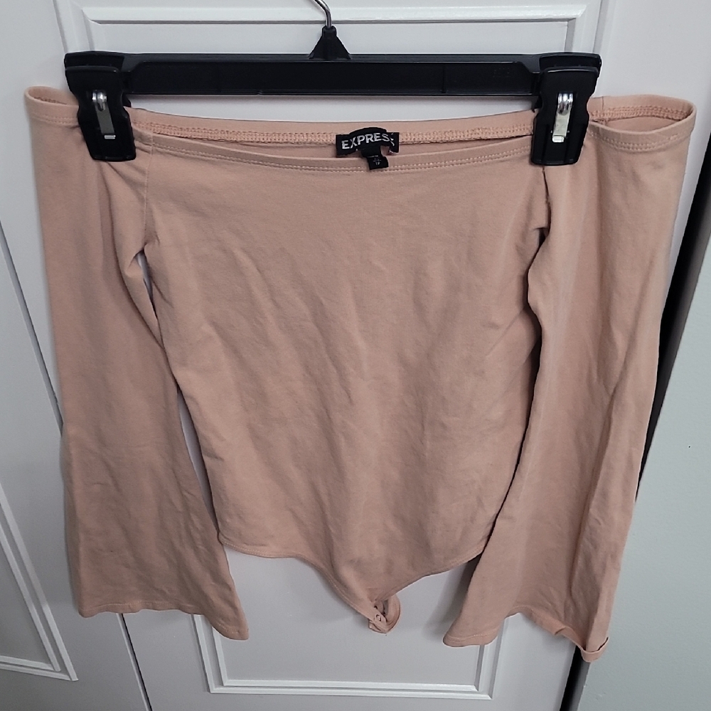 Express Off-Shoulder Body Suit in Soft Pink